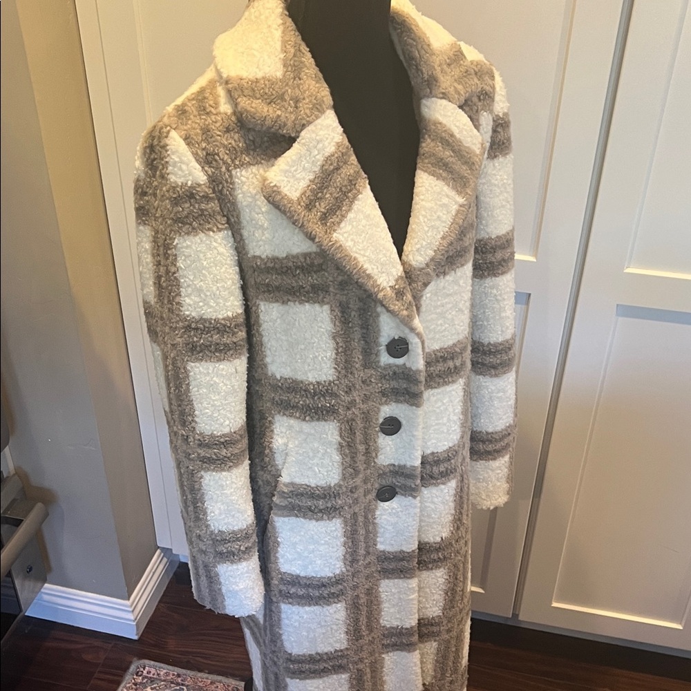 Anthropologie NVLT Tan Teddy Coat – Cream & Tan Windowpane – Size XS – EUC - Picture 10 of 10